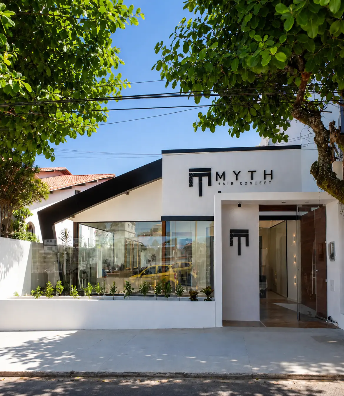 Fachada da Myth Concept, em Macaé